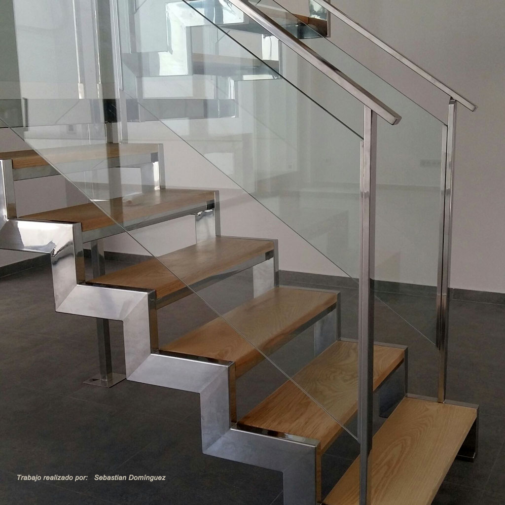 Escaleras Metálicas con Pasos de Madera - W&o Tablemad S.A.C